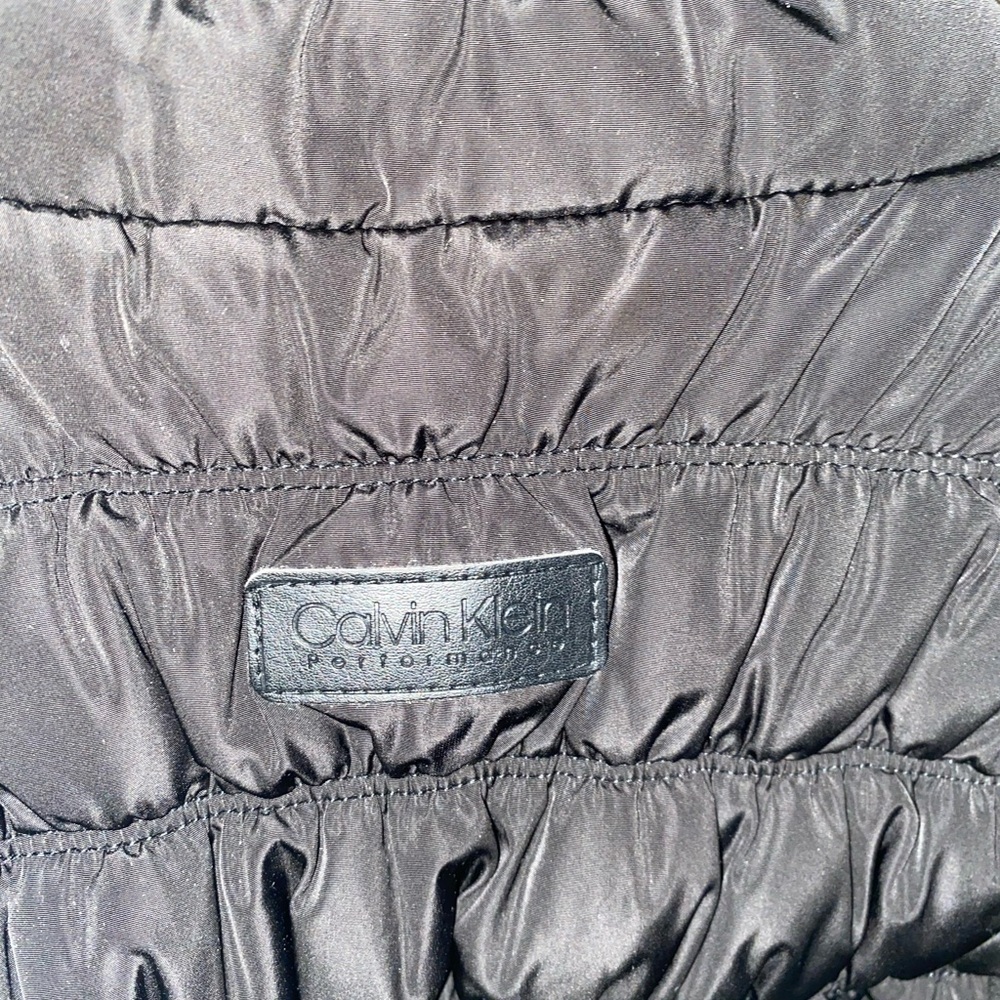Authentic Black Calvin Klein Performance Puffer V… - image 4